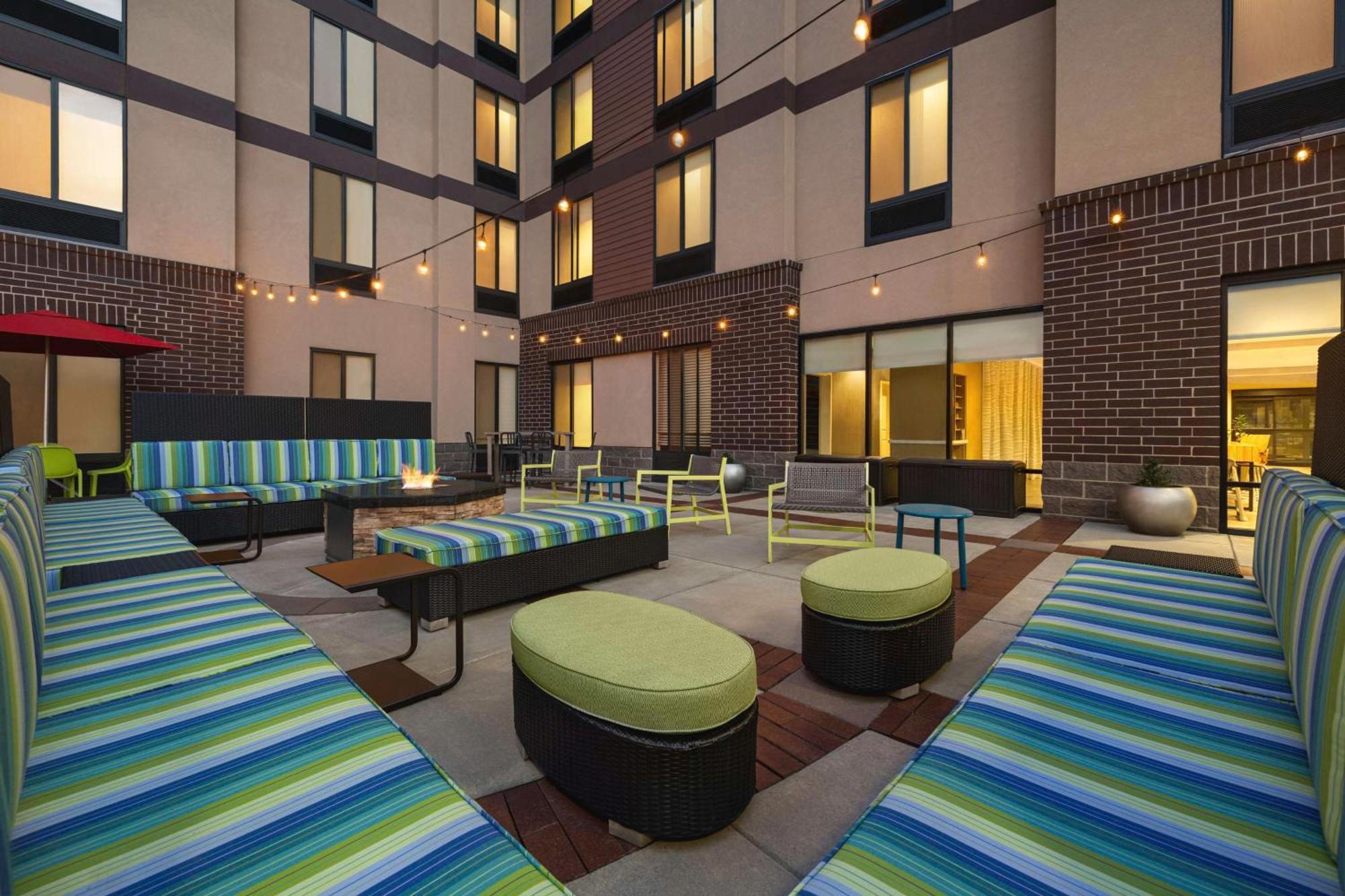 Home2 Suites By Hilton Denver West / Federal Center Лейквуд Екстер'єр фото